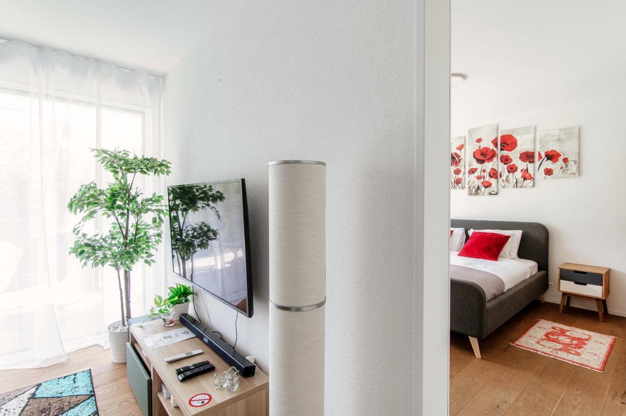Linda Terrace By Quokka 360 - Modern One-Bedroom Flat With Sun Terrace Locarno Kültér fotó